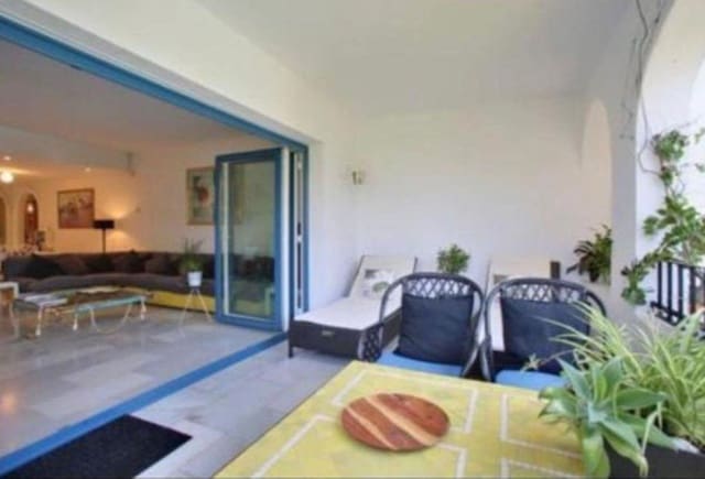3 slaapkamer Appartement te koop in Marbella met zwembad garage - € 1.100.000 (Ref: 9936435)