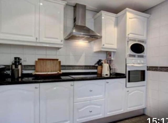 3 slaapkamer Appartement te koop in Marbella met zwembad garage - € 1.100.000 (Ref: 9936435)