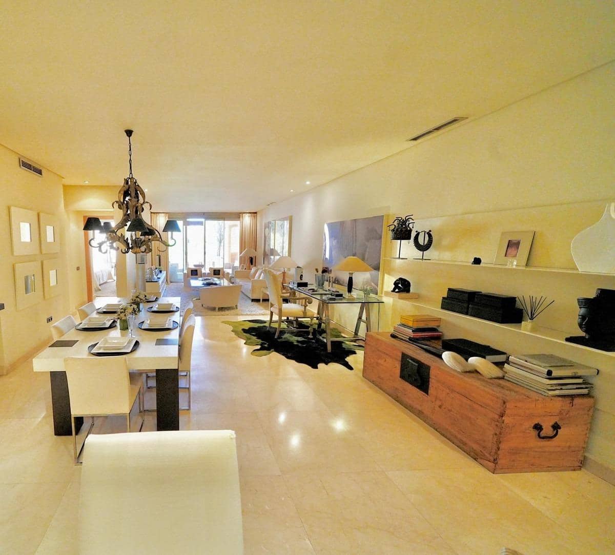 3 Zimmer Apartment zu verkaufen in Marbella mit Pool - 1.575.000 € (Ref: 9938460)