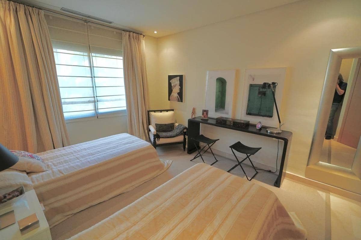 3 Zimmer Apartment zu verkaufen in Marbella mit Pool - 1.575.000 € (Ref: 9938460)