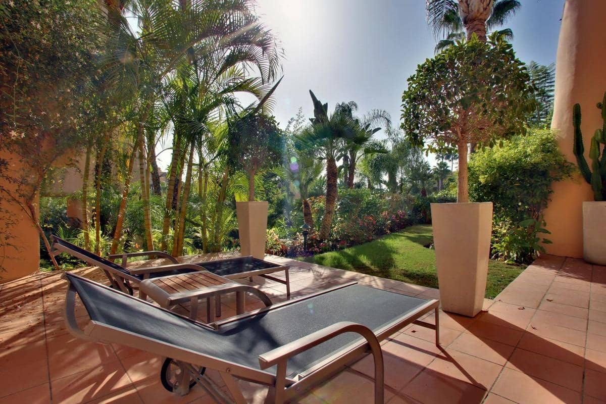 3 Zimmer Apartment zu verkaufen in Marbella mit Pool - 1.575.000 € (Ref: 9938460)