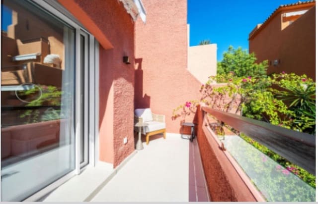 3 soverom Hus til salgs i Nueva Andalucia, Marbella med svømmebasseng - € 1 495 000 (Ref: 9938463)
