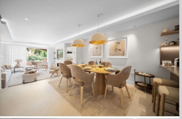 3 soverom Hus til salgs i Nueva Andalucia, Marbella med svømmebasseng - € 1 495 000 (Ref: 9938463)