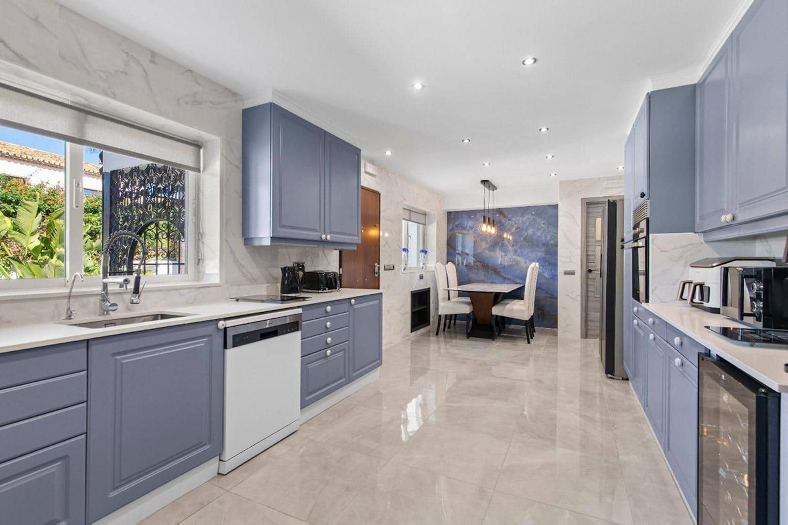 5 Zimmer Villa zu verkaufen in San Pedro de Alcantara mit Pool - 4.350.000 € (Ref: 9962749)
