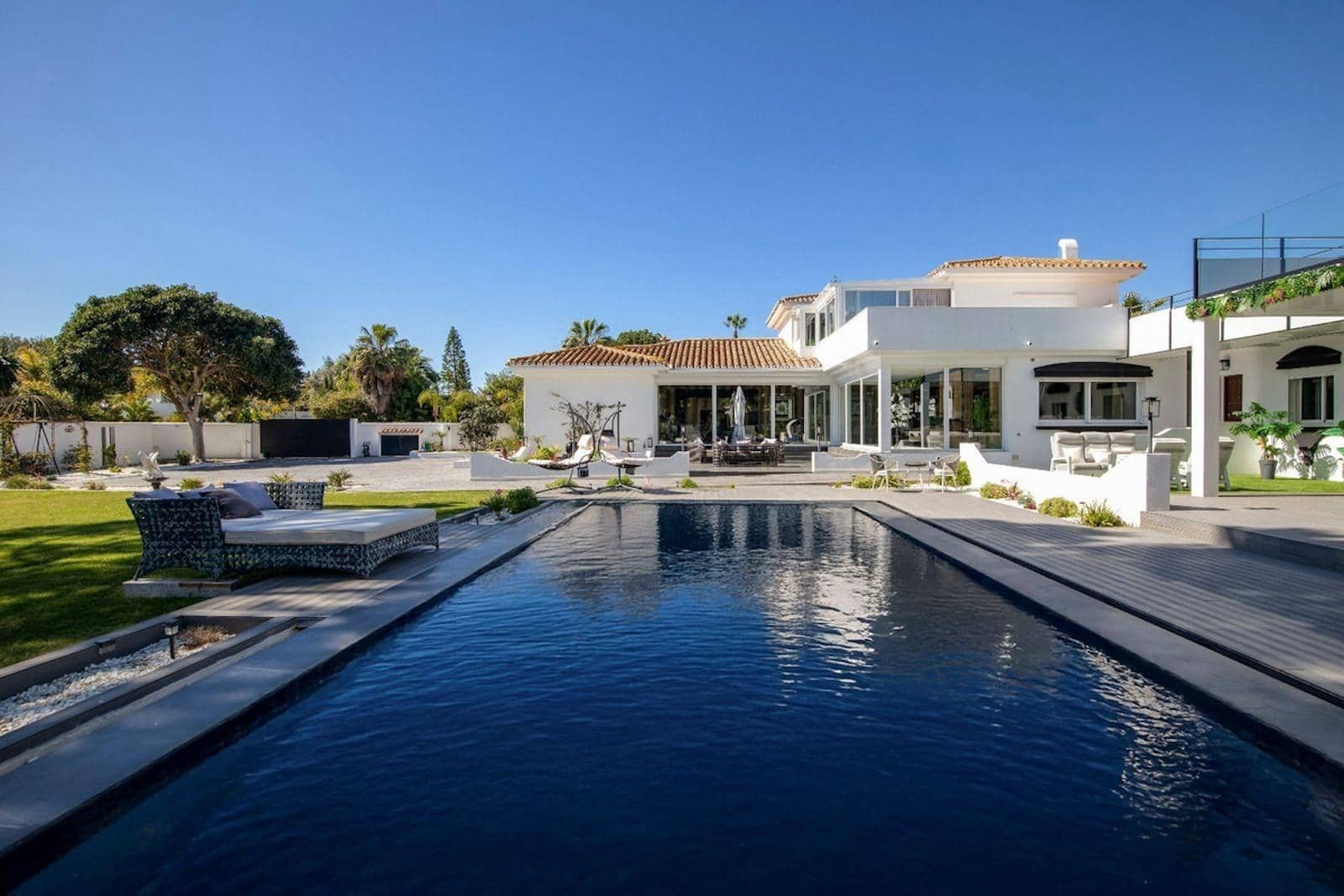 5 Zimmer Villa zu verkaufen in San Pedro de Alcantara mit Pool - 4.350.000 € (Ref: 9962749)