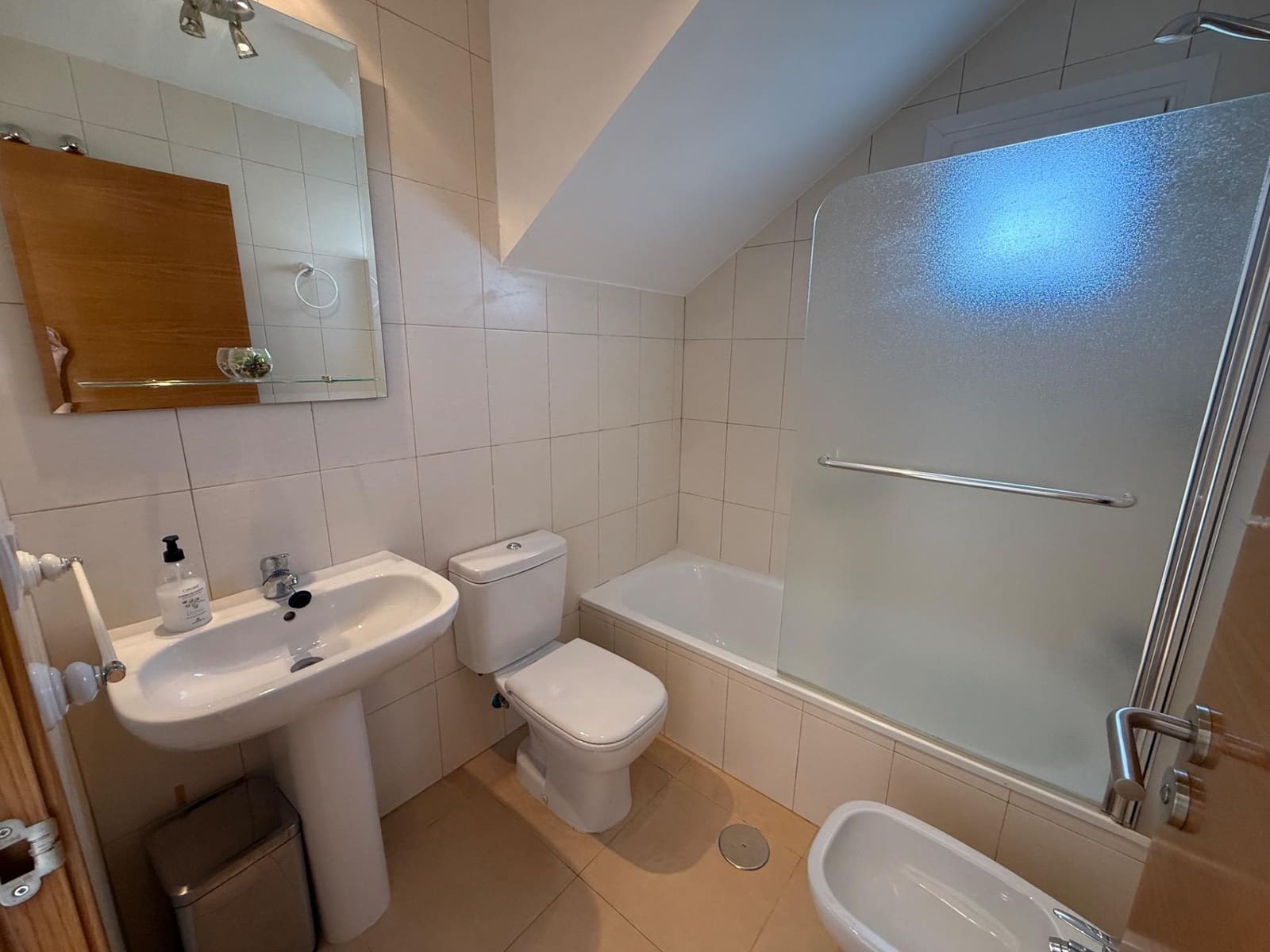 2 quarto Apartamento para venda em Condado de Alhama com piscina - 119 750 € (Ref: 9986914)