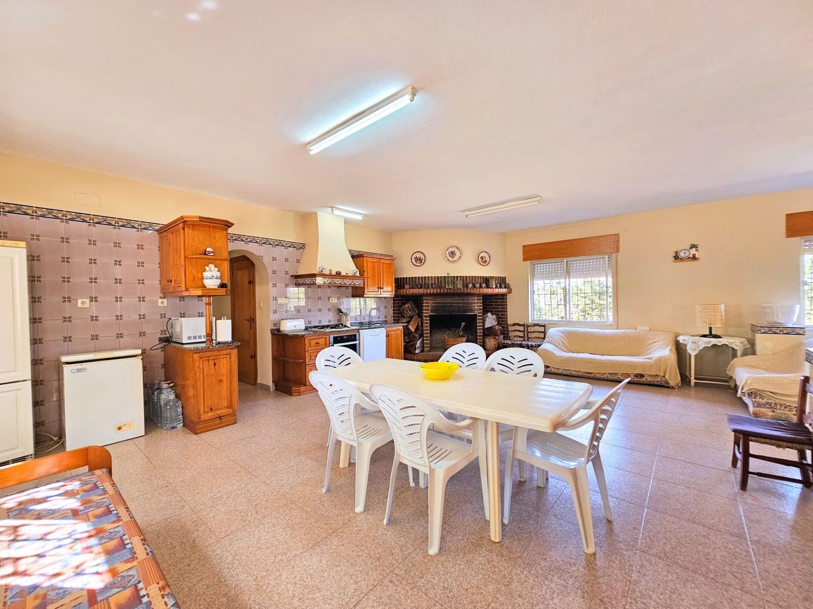 5 bedroom Villa for sale in La Aparecida with garage - € 350,000 (Ref: 10004268)
