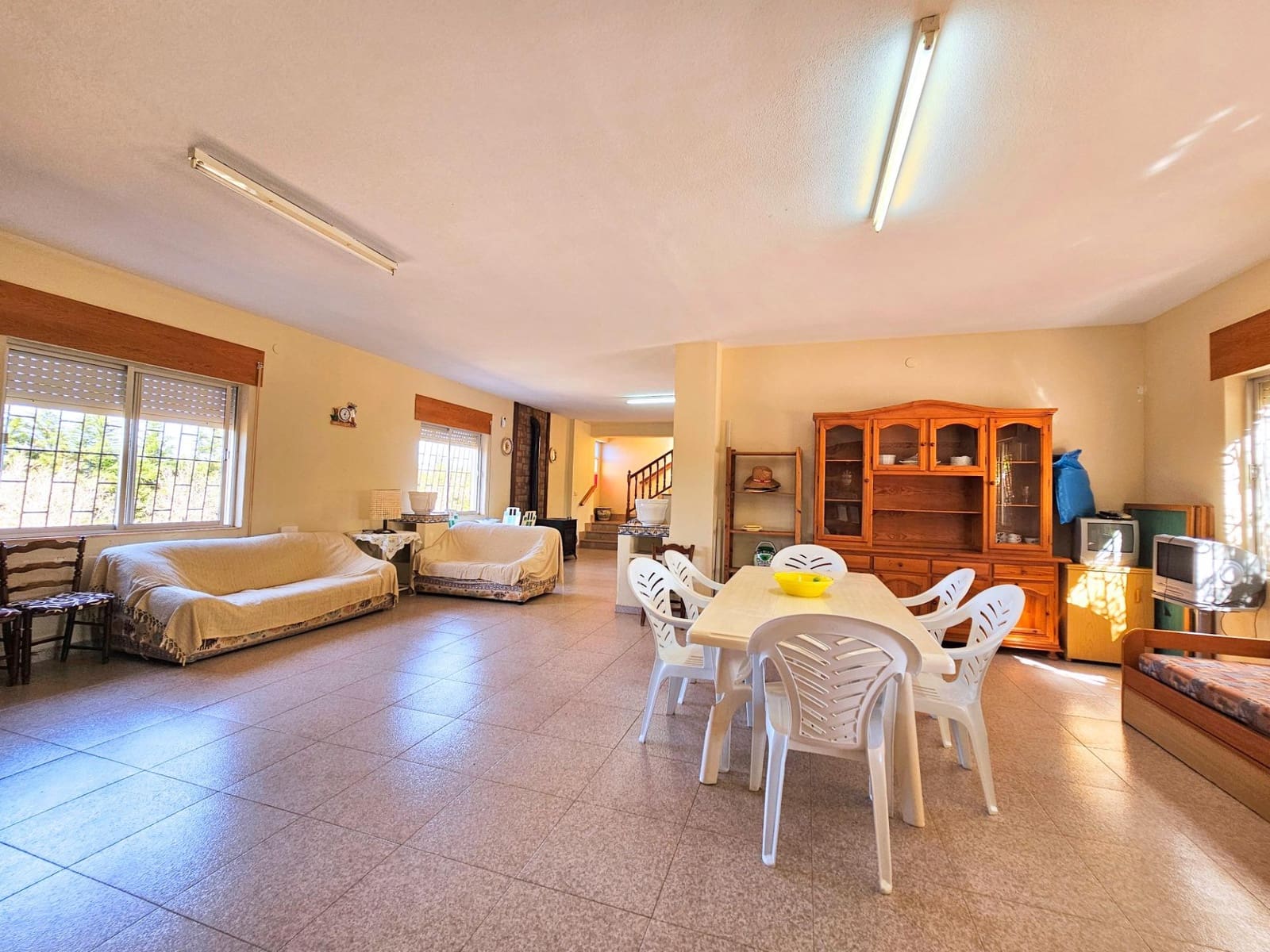 5 bedroom Villa for sale in La Aparecida with garage - € 350,000 (Ref: 10004268)