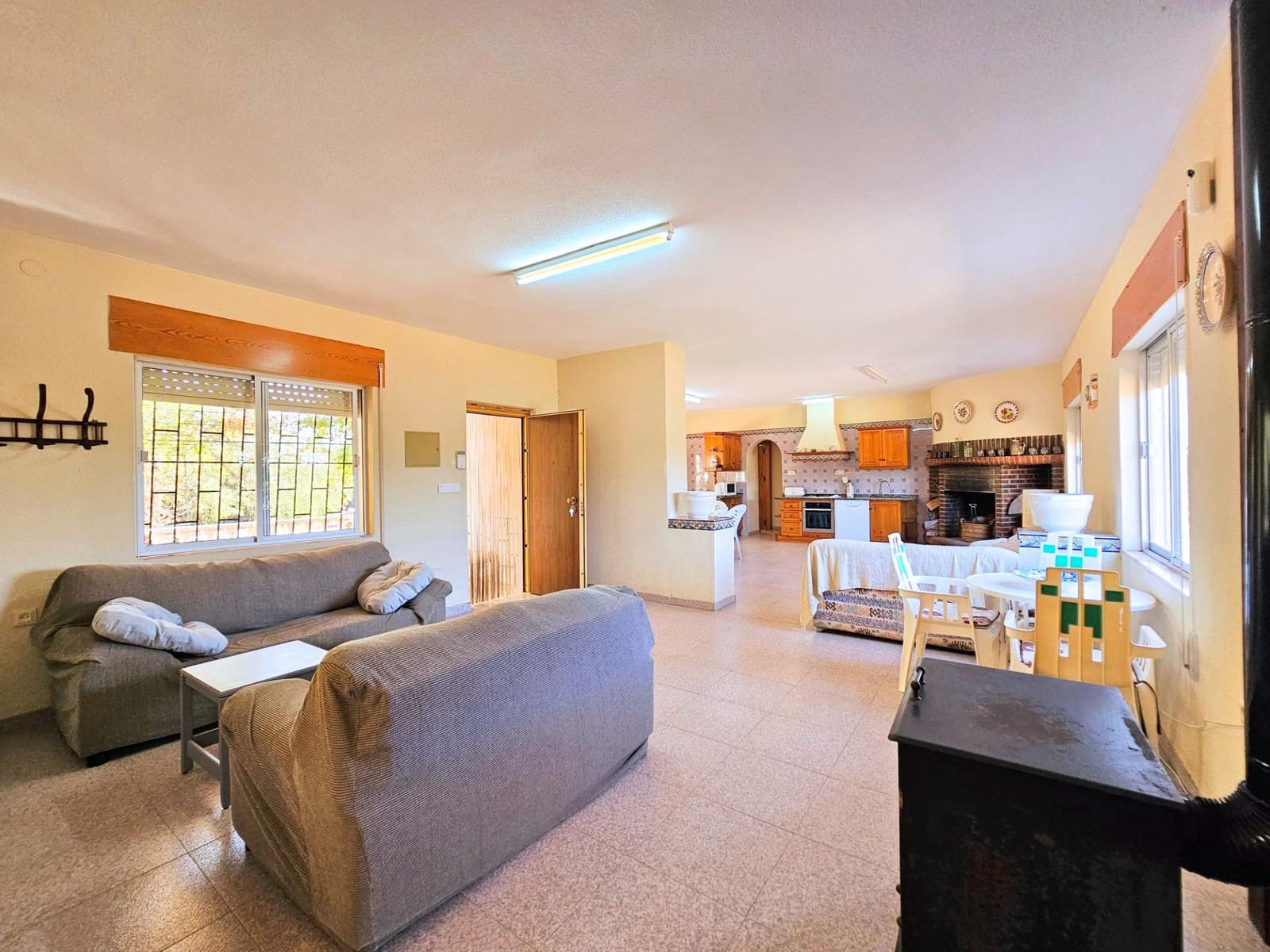 5 bedroom Villa for sale in La Aparecida with garage - € 350,000 (Ref: 10004268)