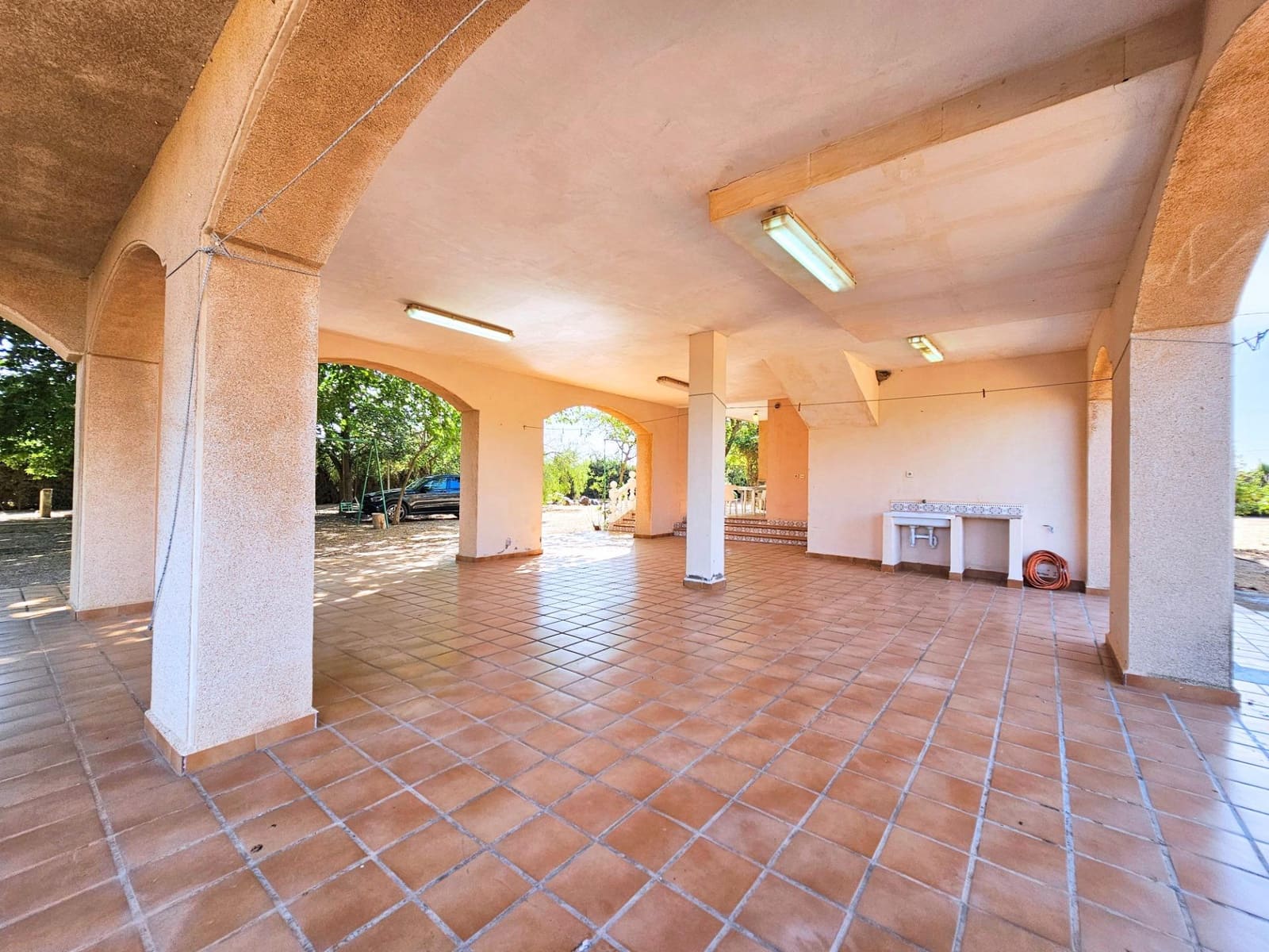 5 bedroom Villa for sale in La Aparecida with garage - € 350,000 (Ref: 10004268)