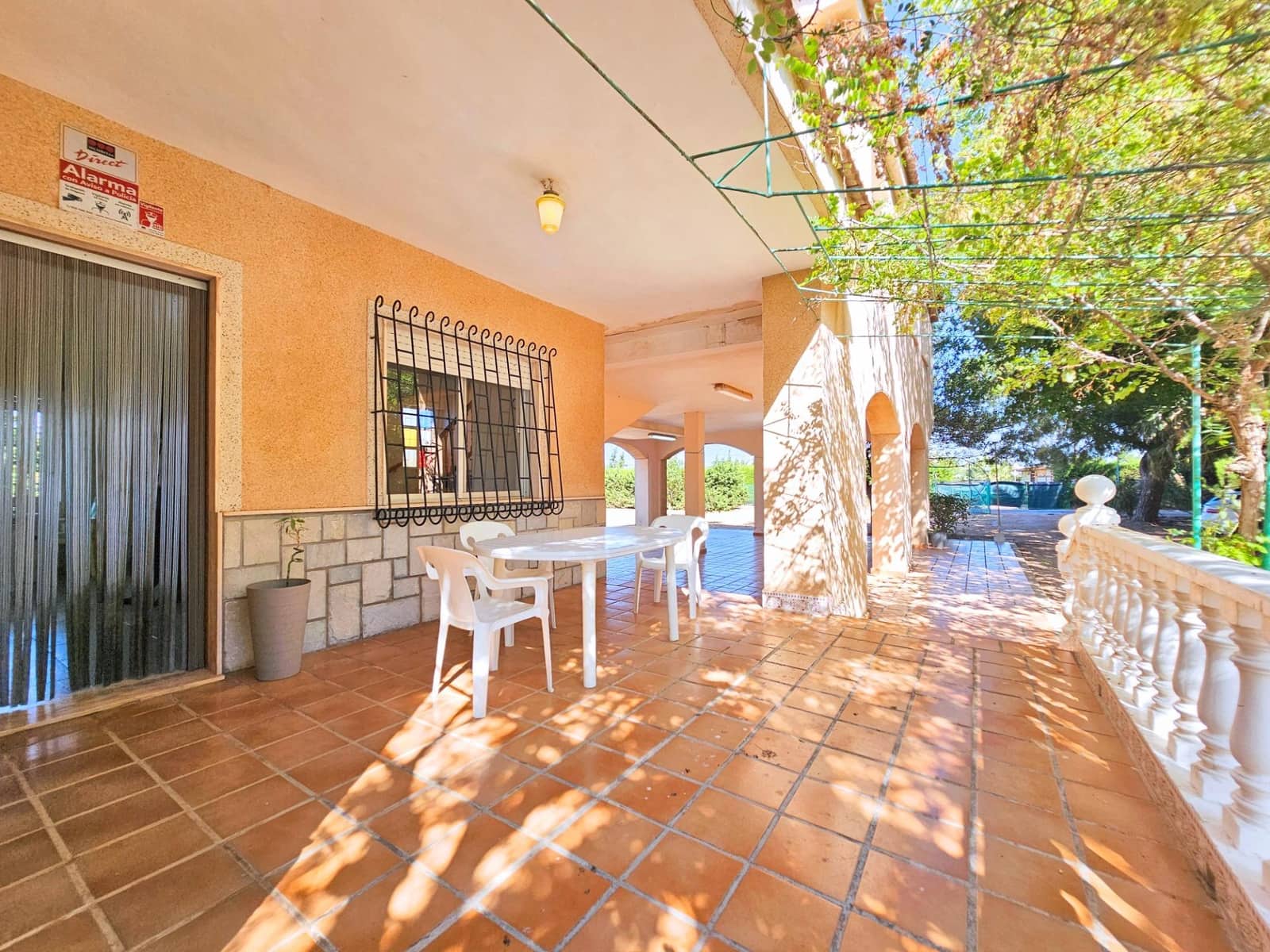 5 bedroom Villa for sale in La Aparecida with garage - € 350,000 (Ref: 10004268)
