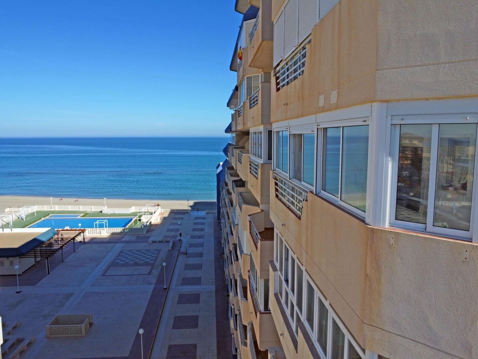 3 bedroom Flat for sale in La Manga del Mar Menor with pool - € 299,000 (Ref: 10004269)