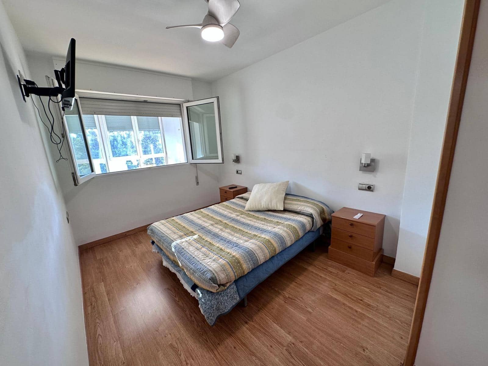 Appartement de 3 chambres à louer à Carthagene - 1 100 € (Ref: 10078443)