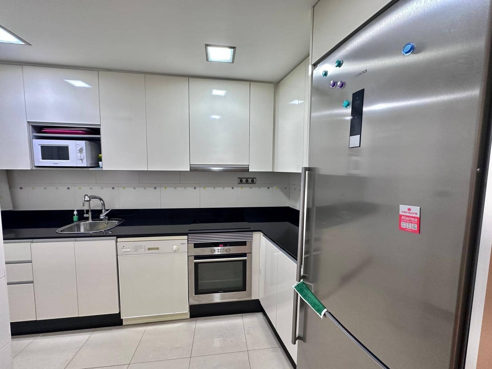 Appartement de 3 chambres à louer à Carthagene - 1 100 € (Ref: 10078443)