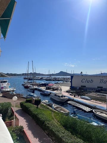 2 soverom Leilighet til leie i La Manga del Mar Menor - € 700 (Ref: 10086261)