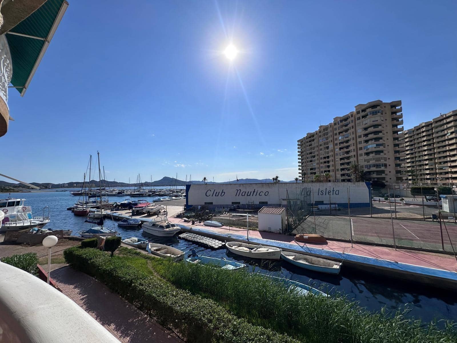 2 soverom Leilighet til leie i La Manga del Mar Menor - € 700 (Ref: 10086261)