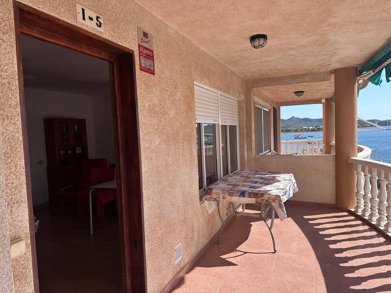 2 soverom Leilighet til leie i La Manga del Mar Menor - € 700 (Ref: 10086261)