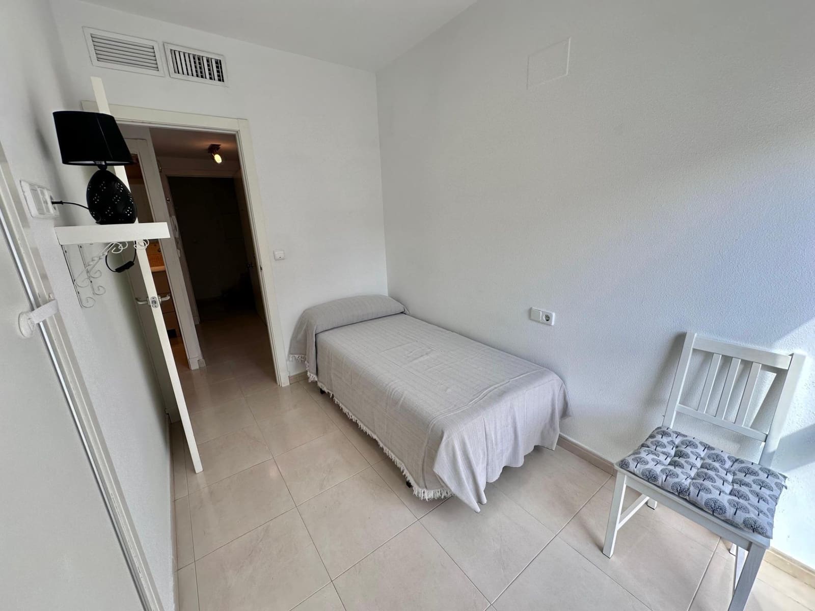 2 bedroom Flat for rent in Cartagena with garage - € 750 (Ref: 10136126)