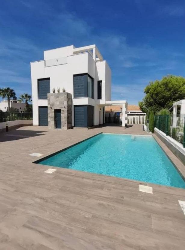 3 sovrum Villa till salu i Playa Honda med pool garage - 580 000 € (Ref: 10155338)