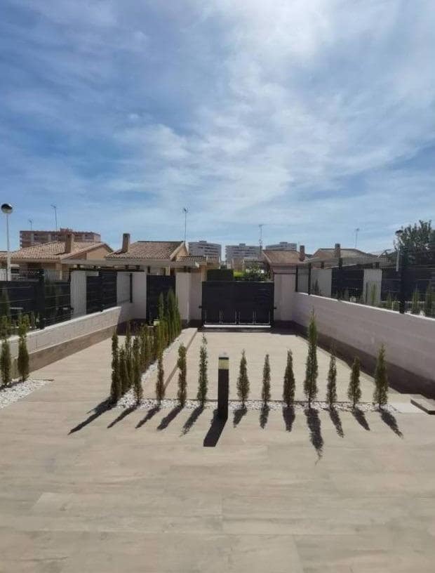3 sovrum Villa till salu i Playa Honda med pool garage - 580 000 € (Ref: 10155338)