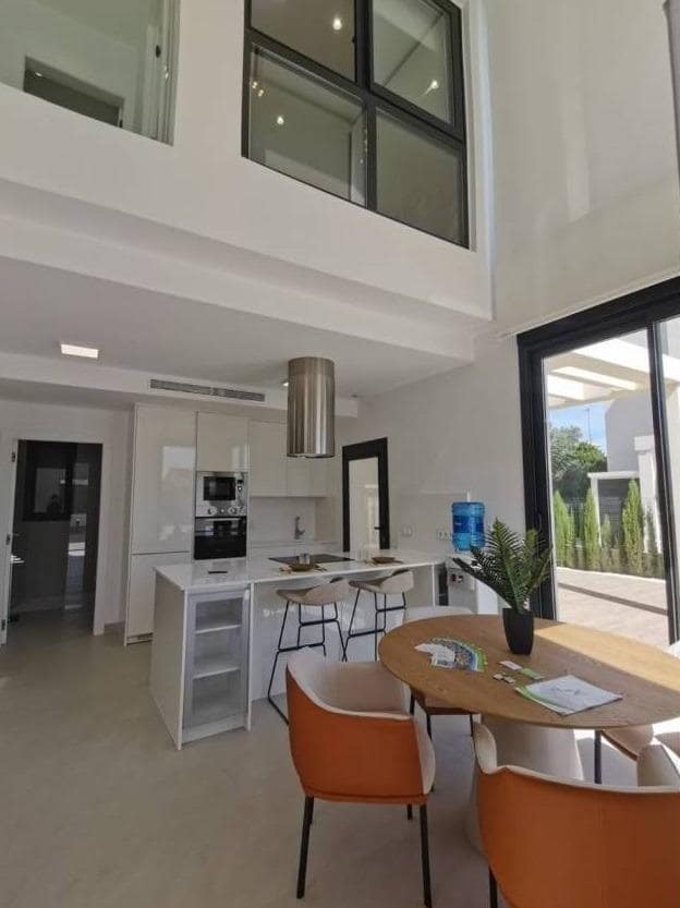 3 sovrum Villa till salu i Playa Honda med pool garage - 580 000 € (Ref: 10155338)