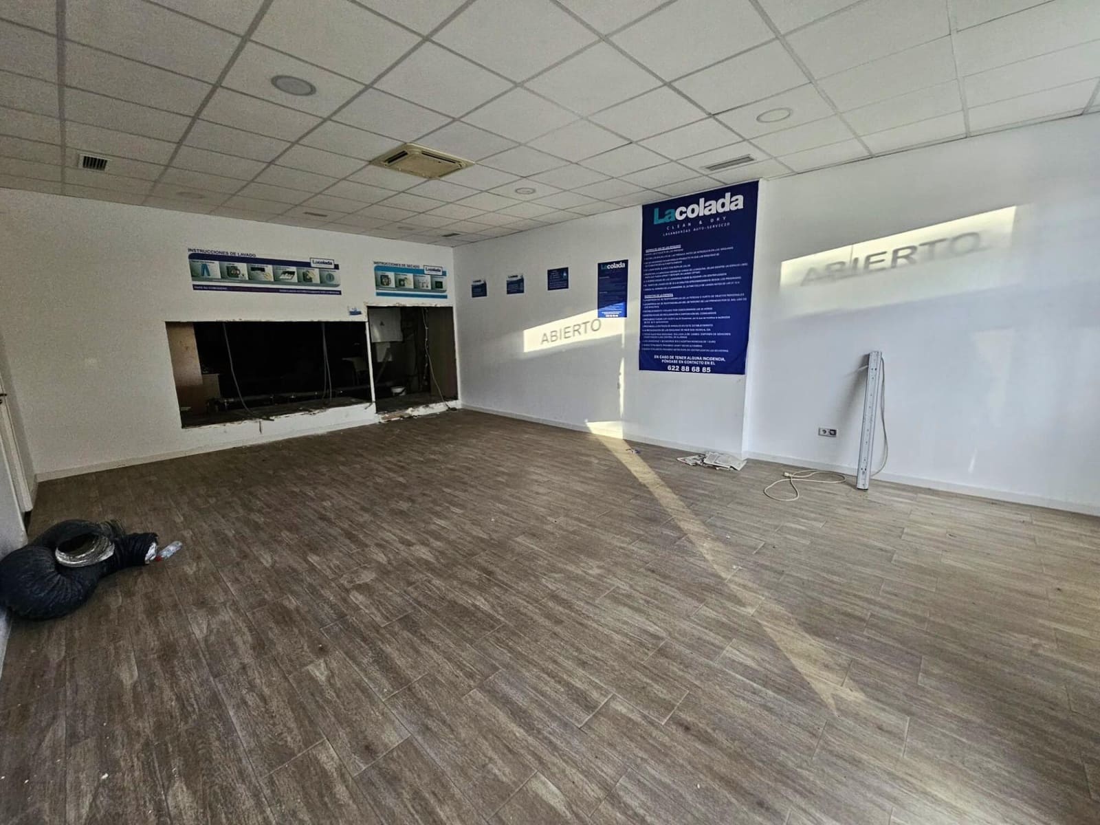 Commercial for sale in Cartagena - € 105,000 (Ref: 10155339)