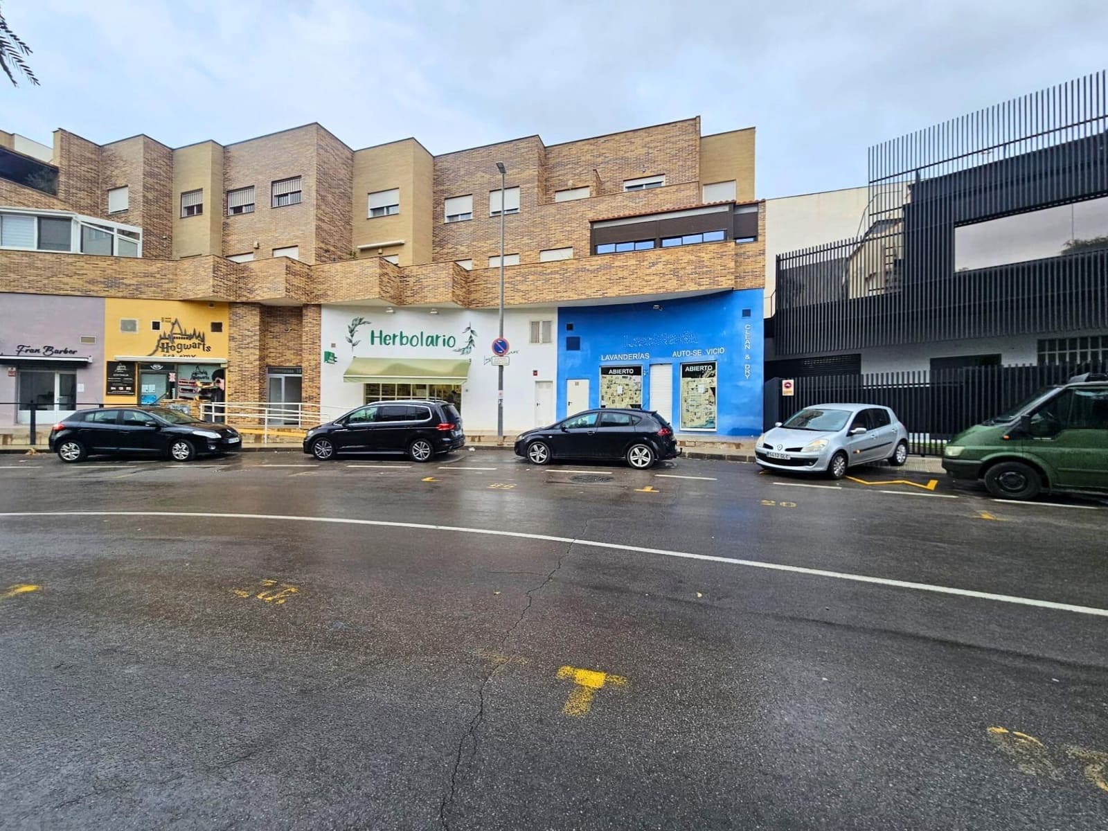 Commercial for sale in Cartagena - € 105,000 (Ref: 10155339)