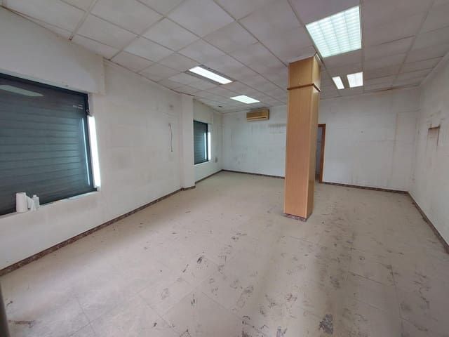 Local Commercial à louer à Carthagène - 800 € (Ref: 8954790)