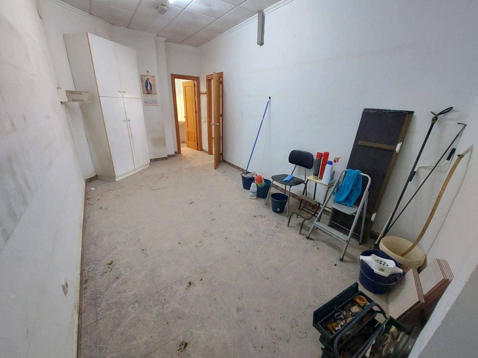 Erhverv til leje i Cartagena - € 800 (Ref: 8954790)