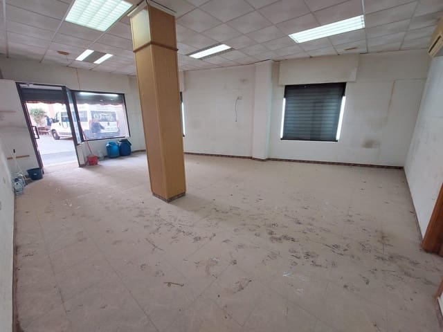 Local Commercial à louer à Carthagène - 800 € (Ref: 8954790)