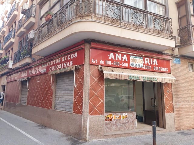 Local Commercial à louer à Carthagène - 800 € (Ref: 8954790)