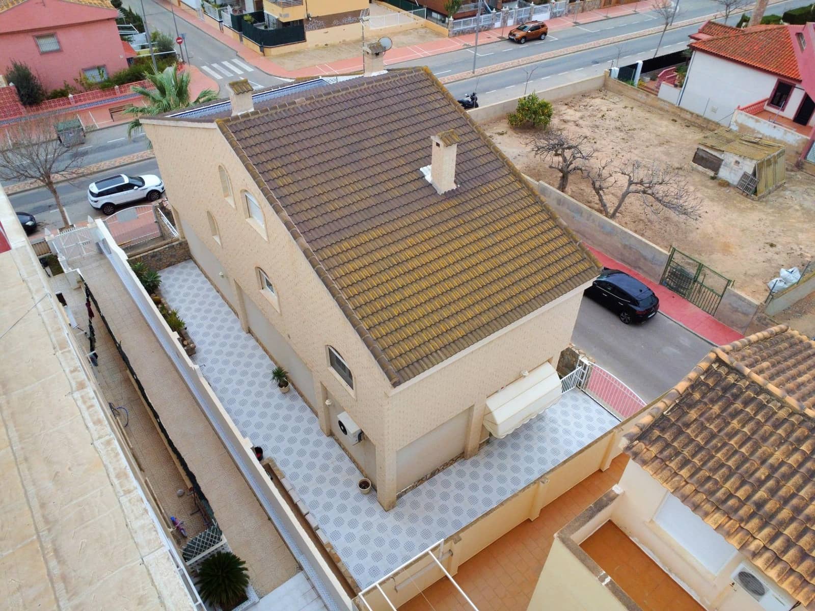 6 bedroom Villa for sale in Santiago de la Ribera with garage - € 375,000 (Ref: 8954792)