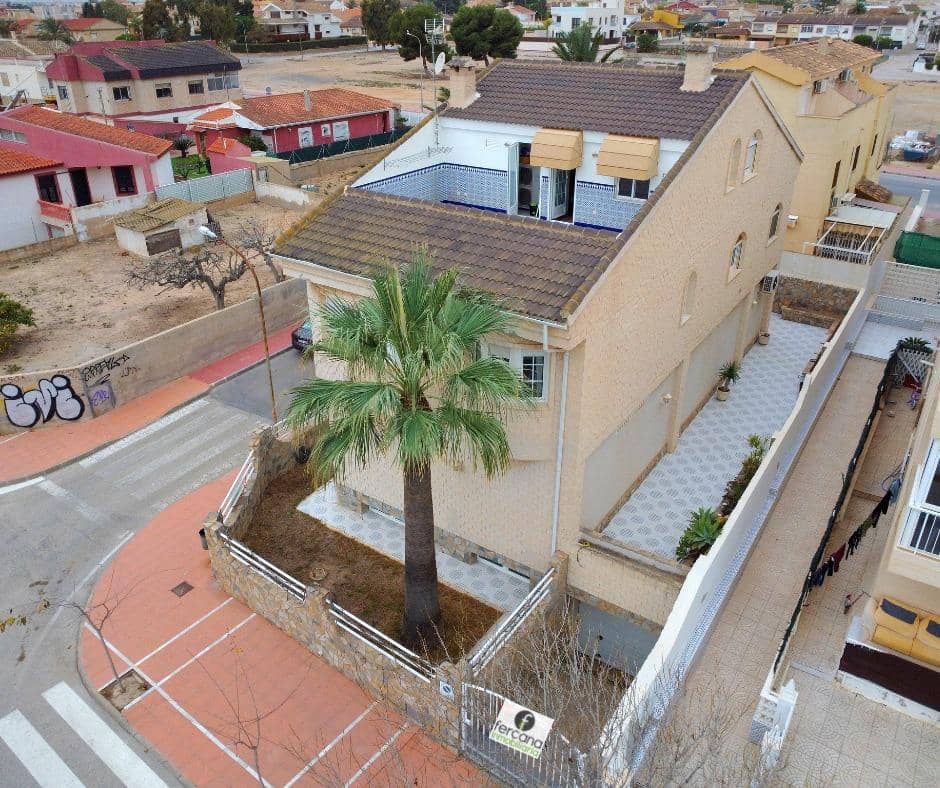 6 sovrum Villa till salu i Santiago de la Ribera med garage - 395 000 € (Ref: 8954792)