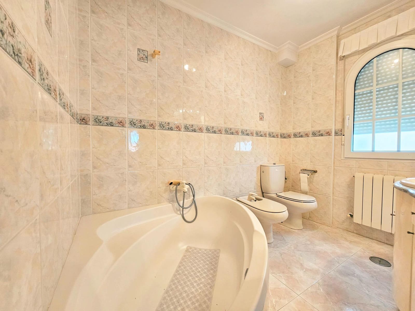 6 sovrum Villa till salu i Santiago de la Ribera med garage - 395 000 € (Ref: 8954792)