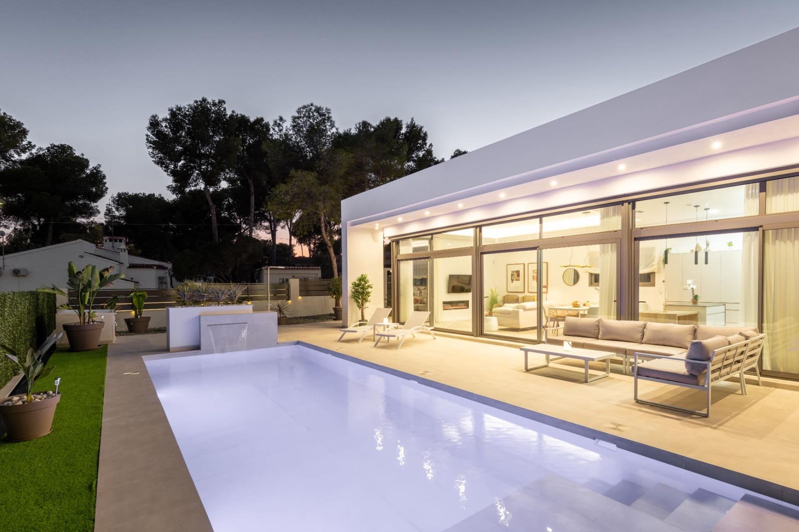 Chalet de 3 habitaciones en Pinar de Campoverde en venta con piscina garaje - 845.000 € (Ref: 8954794)