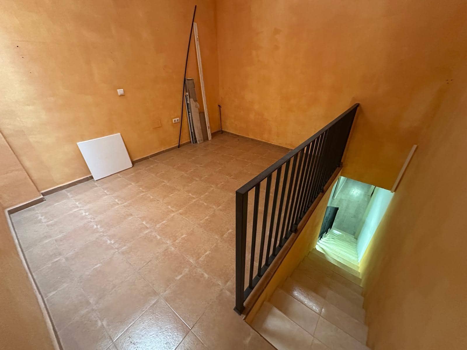 Local Commercial à louer à Carthagene - 650 € (Ref: 8954812)