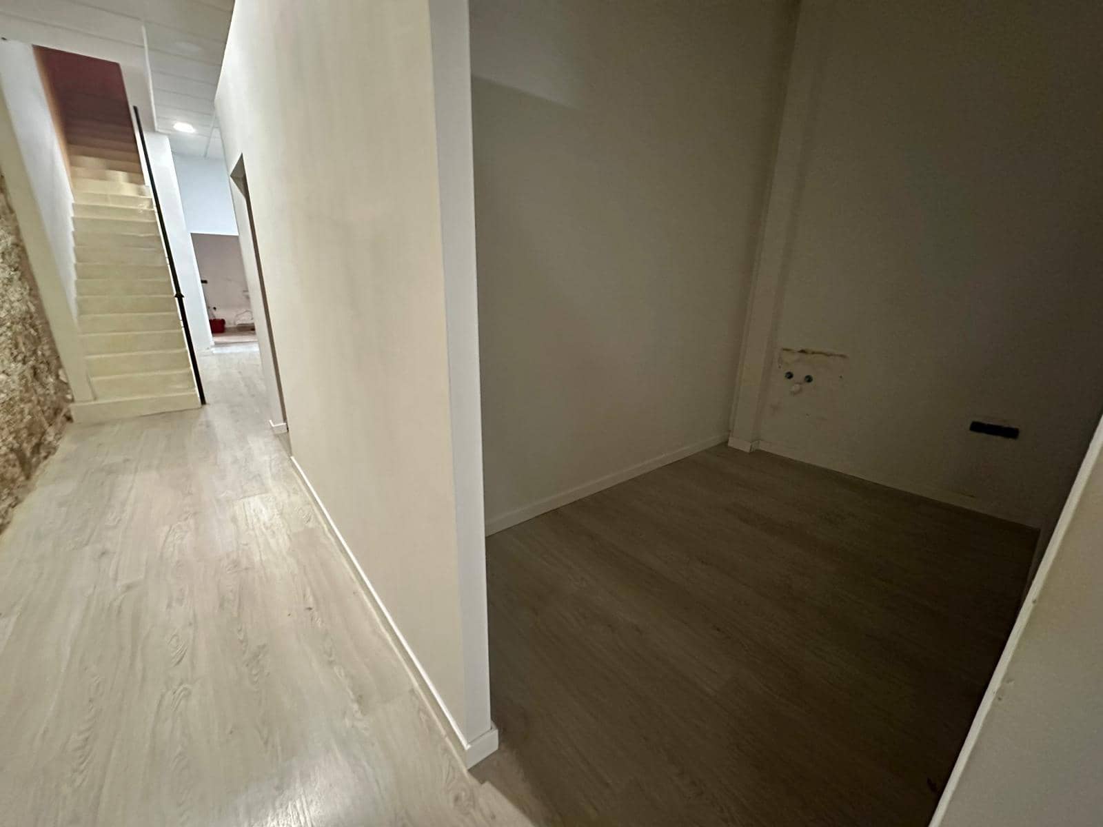 Local Commercial à louer à Carthagene - 650 € (Ref: 8954812)