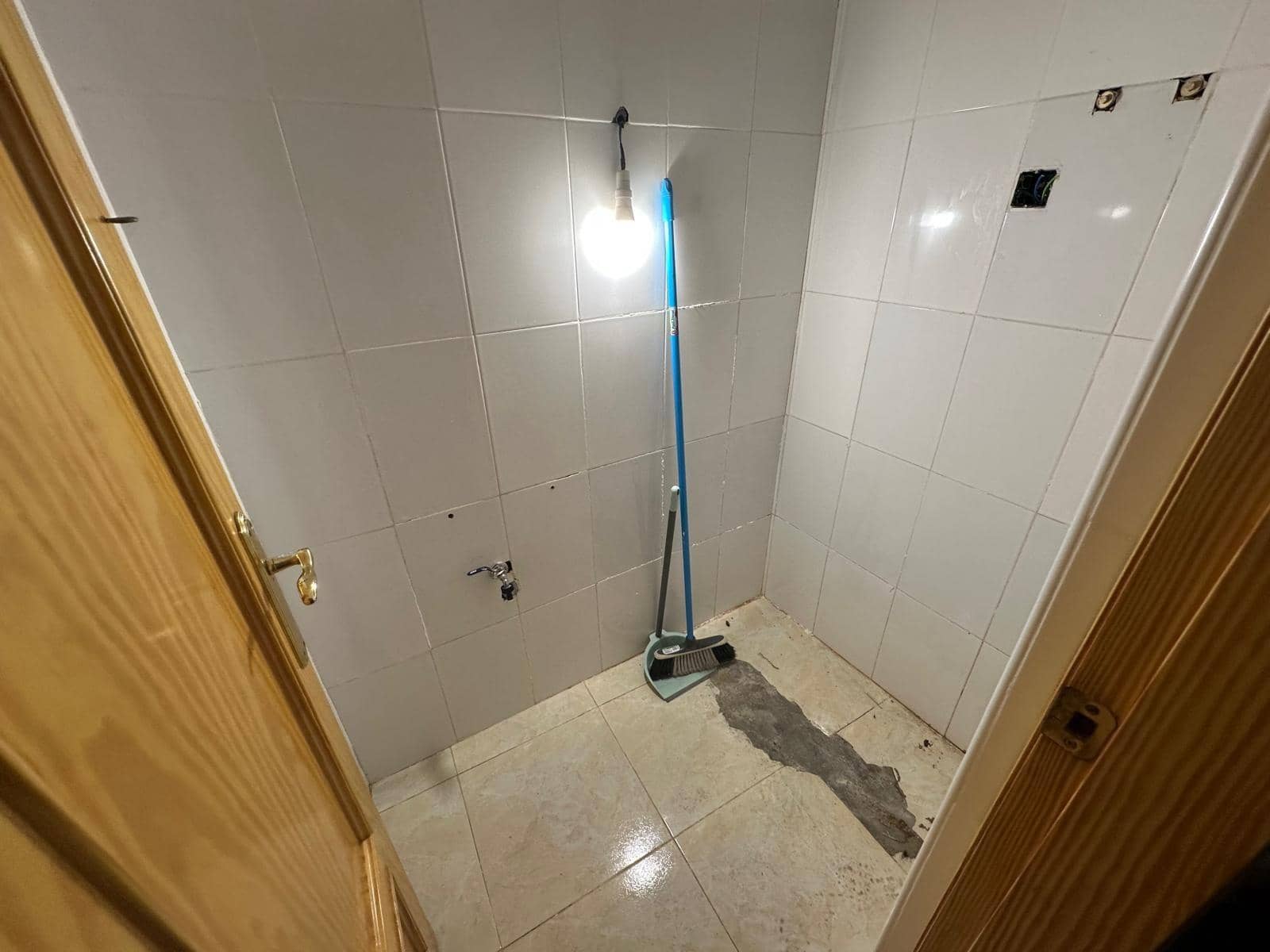 Local Commercial à louer à Carthagene - 650 € (Ref: 8954812)