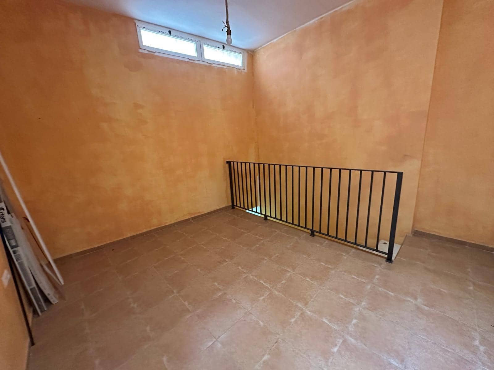 Local Commercial à louer à Carthagene - 650 € (Ref: 8954812)