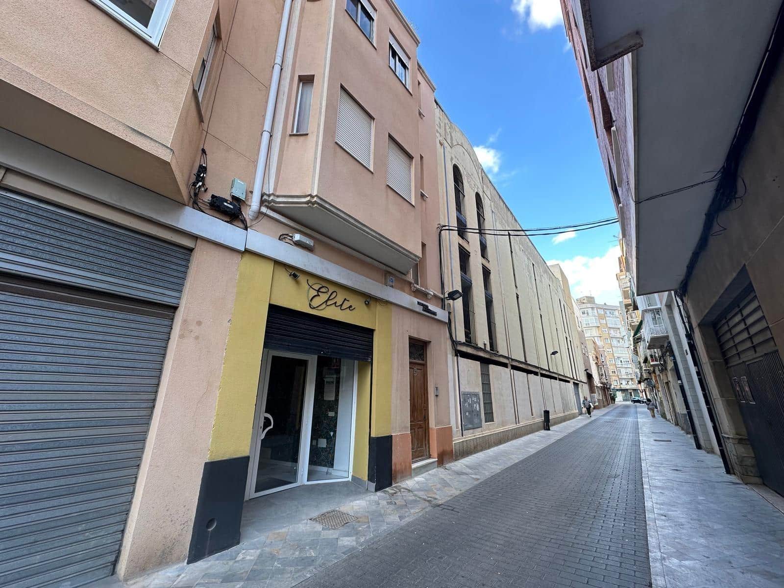 Local Commercial à louer à Carthagene - 650 € (Ref: 8954812)