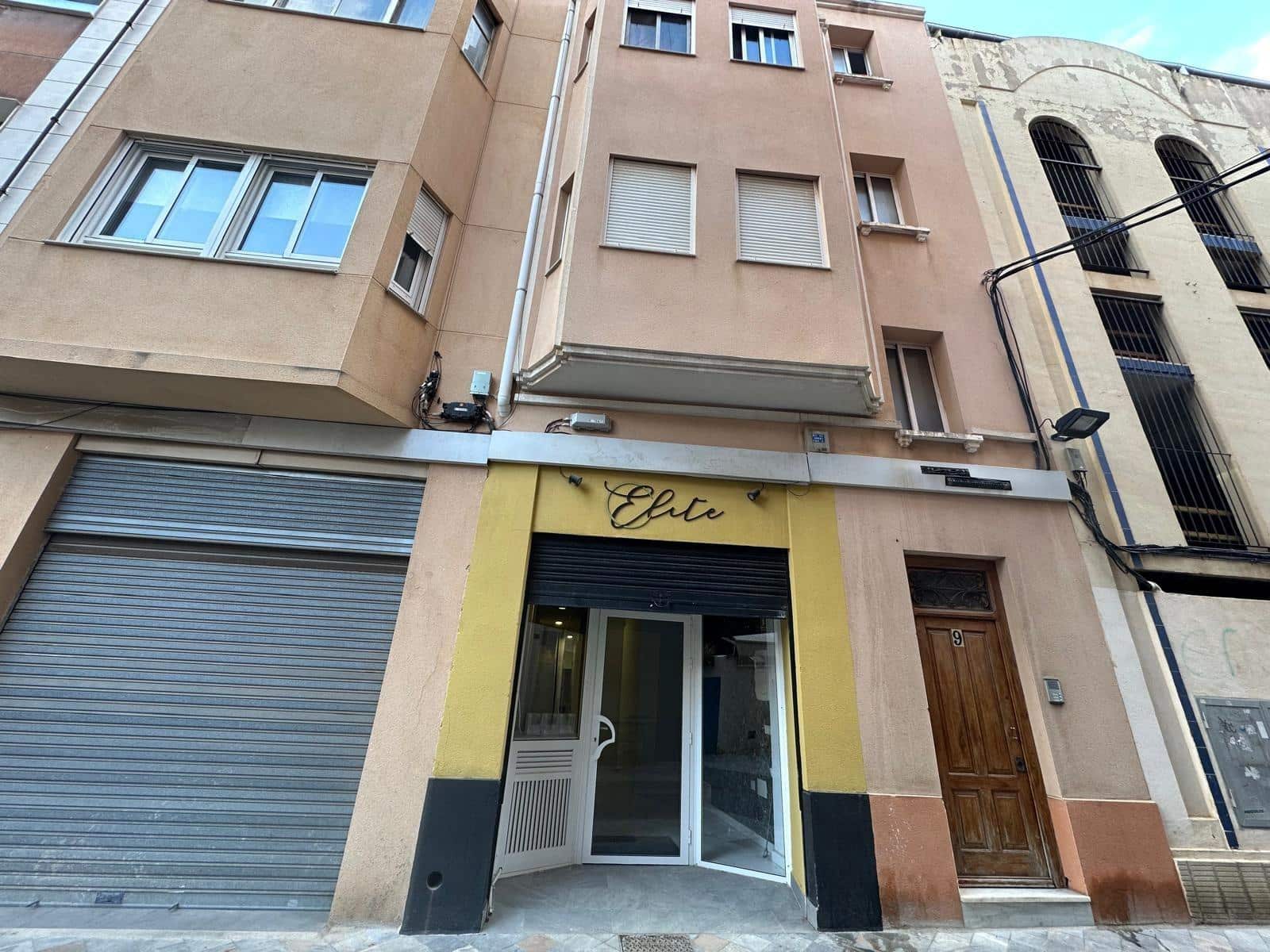 Local Commercial à louer à Carthagene - 650 € (Ref: 8954812)