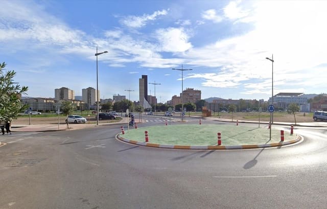 Garage in vendita in Cartagena - 15.000 € (Rif: 8954823)