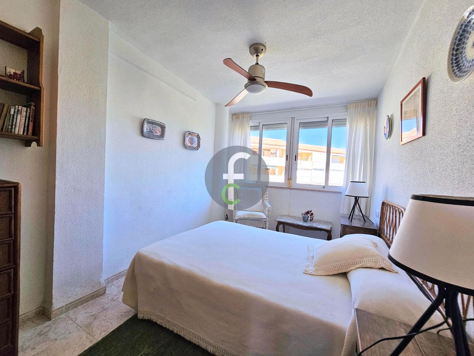 Piso de 2 habitaciones en La Manga del Mar Menor en venta con garaje - 129.000 € (Ref: 9003017)