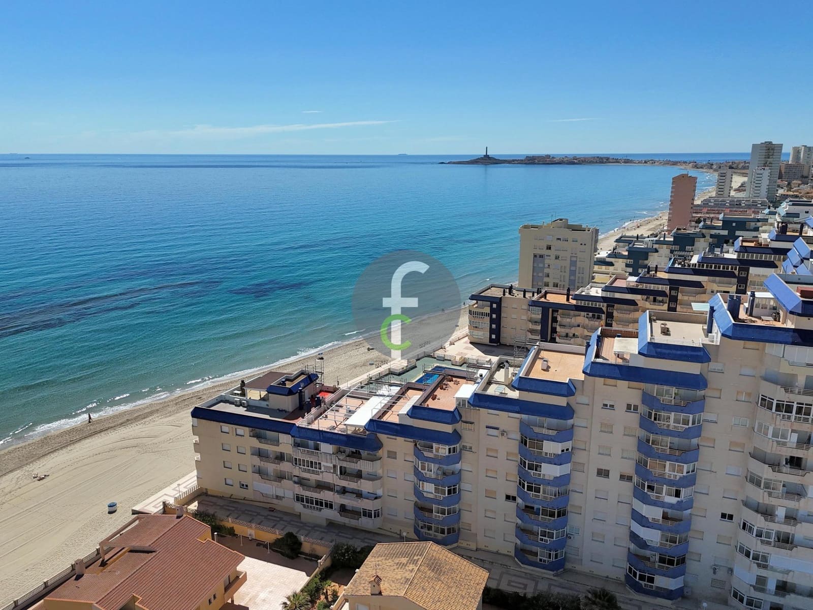 Piso de 2 habitaciones en La Manga del Mar Menor en venta con garaje - 129.000 € (Ref: 9003017)