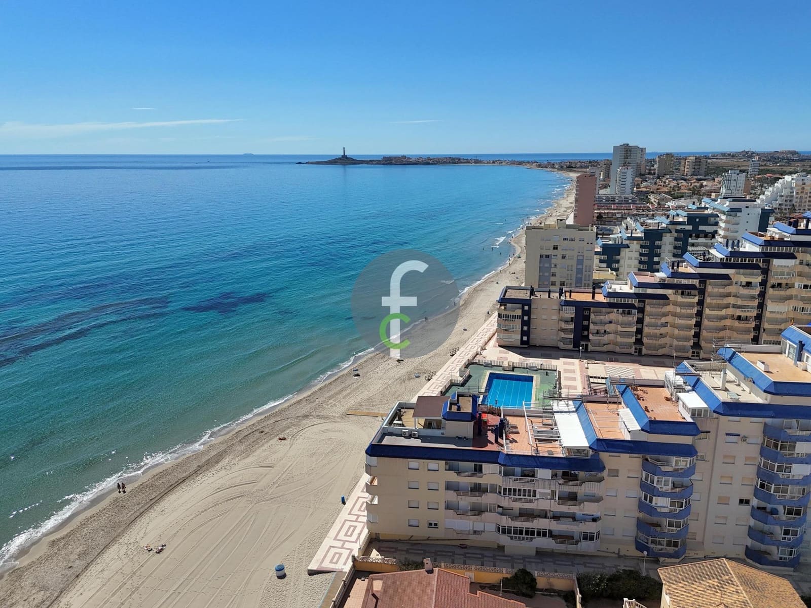 Piso de 2 habitaciones en La Manga del Mar Menor en venta con garaje - 129.000 € (Ref: 9003017)