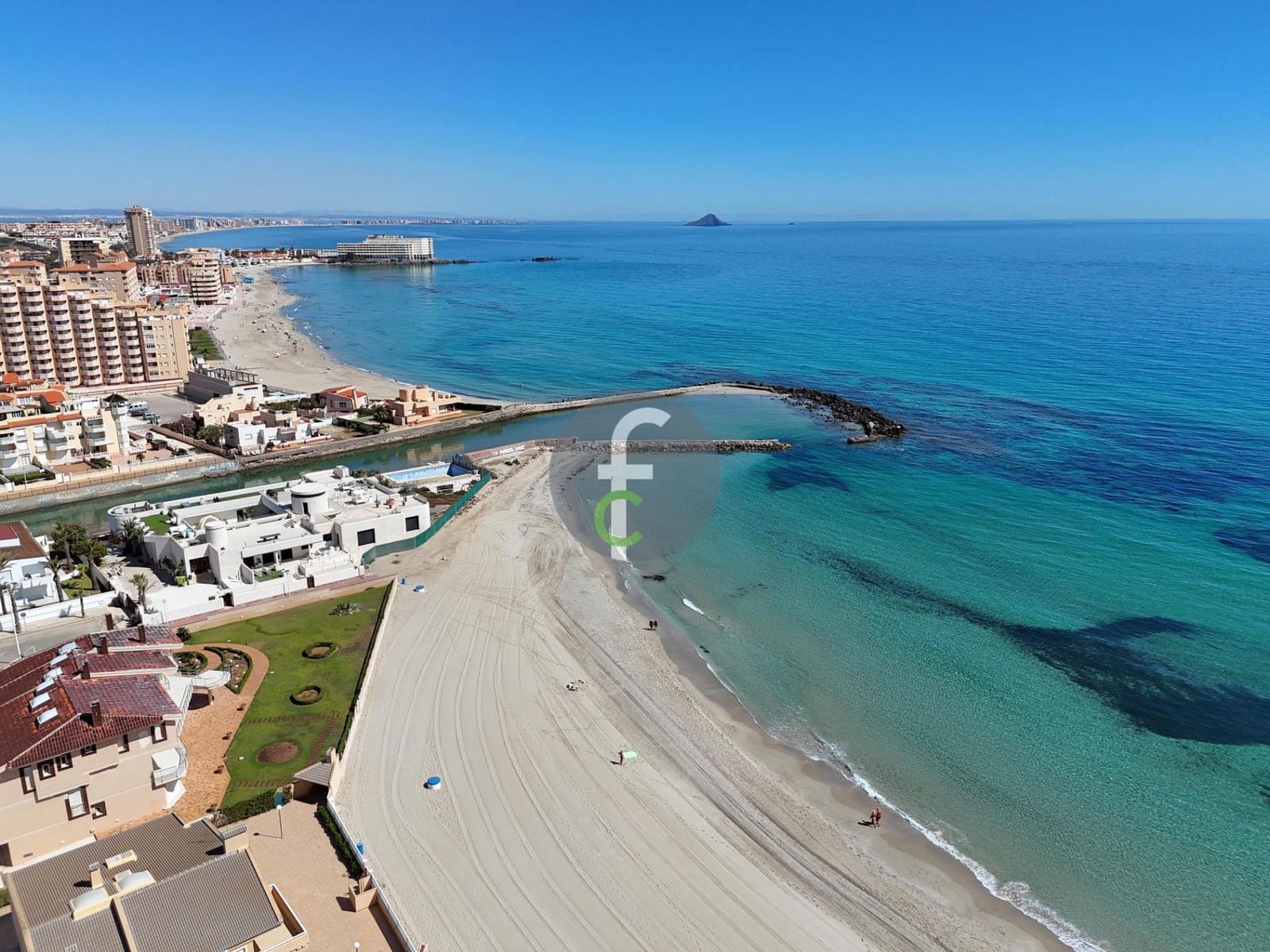 Piso de 2 habitaciones en La Manga del Mar Menor en venta con garaje - 129.000 € (Ref: 9003017)