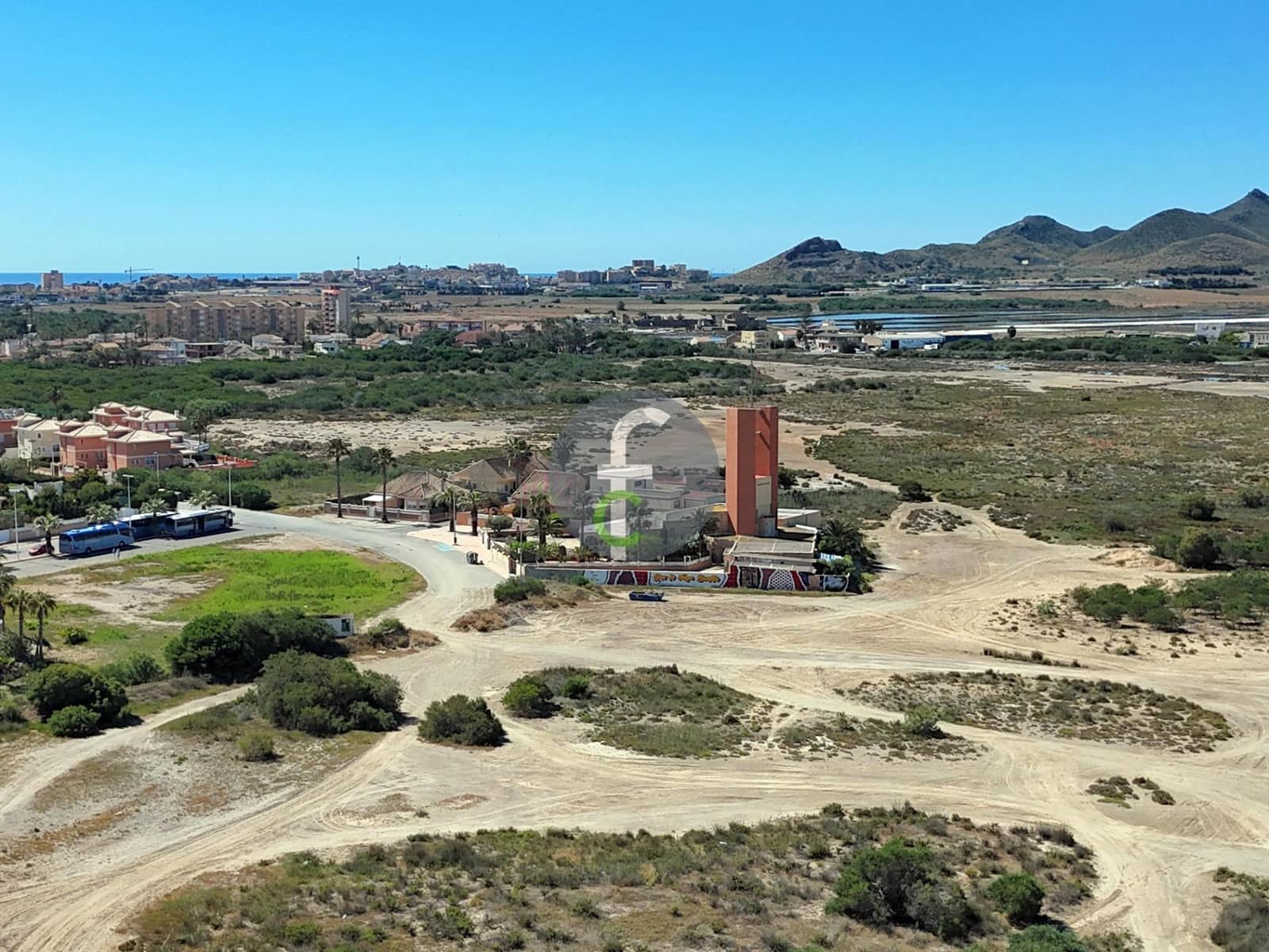 Piso de 2 habitaciones en La Manga del Mar Menor en venta con garaje - 129.000 € (Ref: 9003017)