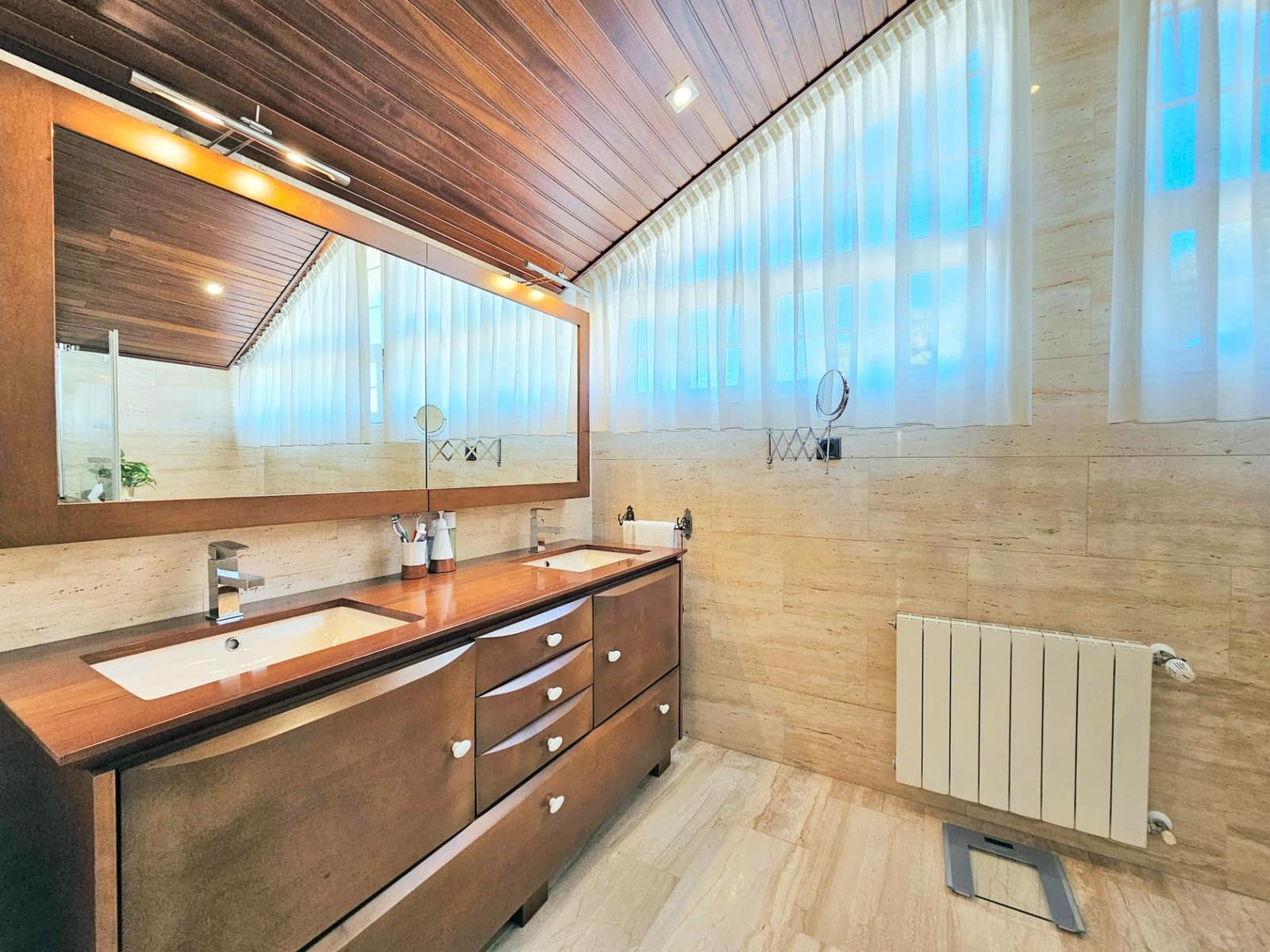 Chalet de 4 habitaciones en La Palma en venta - 480.000 € (Ref: 9077981)