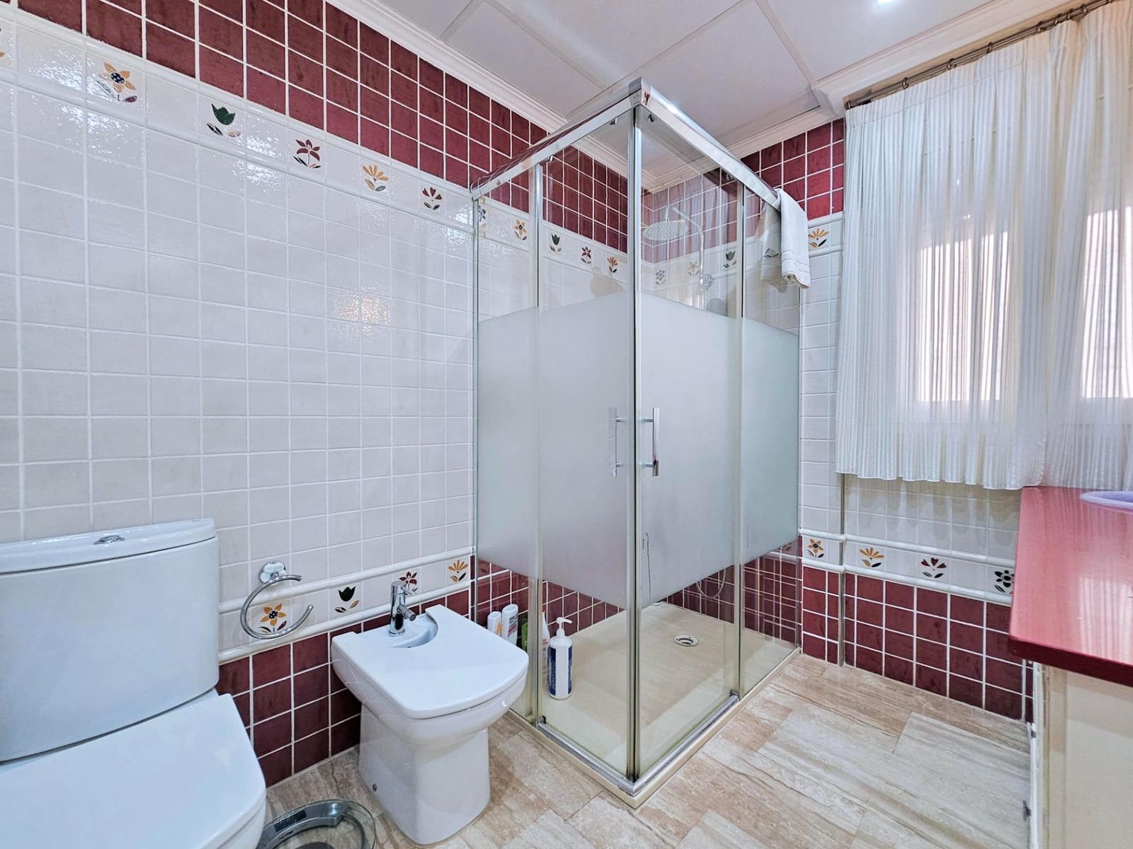 Chalet de 4 habitaciones en La Palma en venta - 480.000 € (Ref: 9077981)