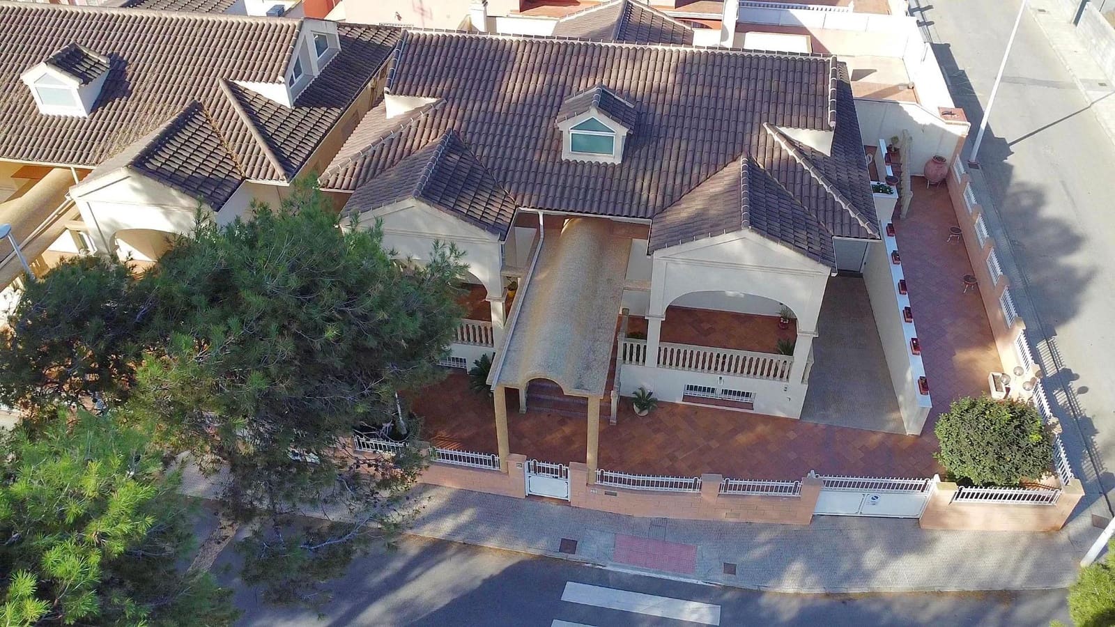 Chalet de 4 habitaciones en La Palma en venta - 480.000 € (Ref: 9077981)